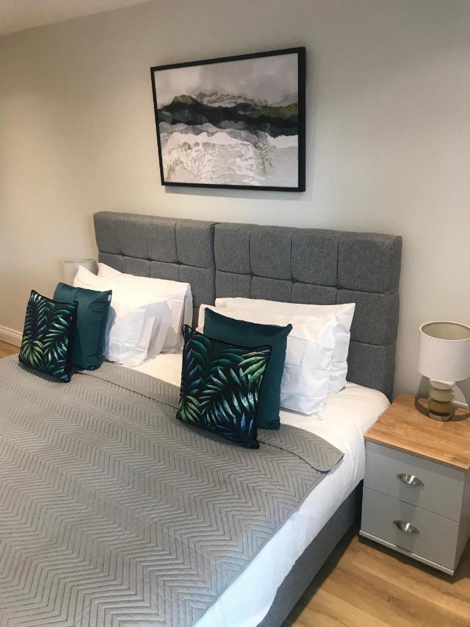 Heart Of Henley 1 & 2 Bedroom Apartments מראה חיצוני תמונה