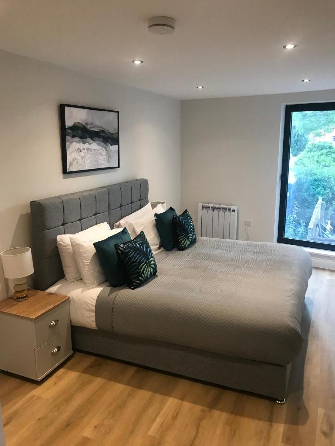 Heart Of Henley 1 & 2 Bedroom Apartments מראה חיצוני תמונה
