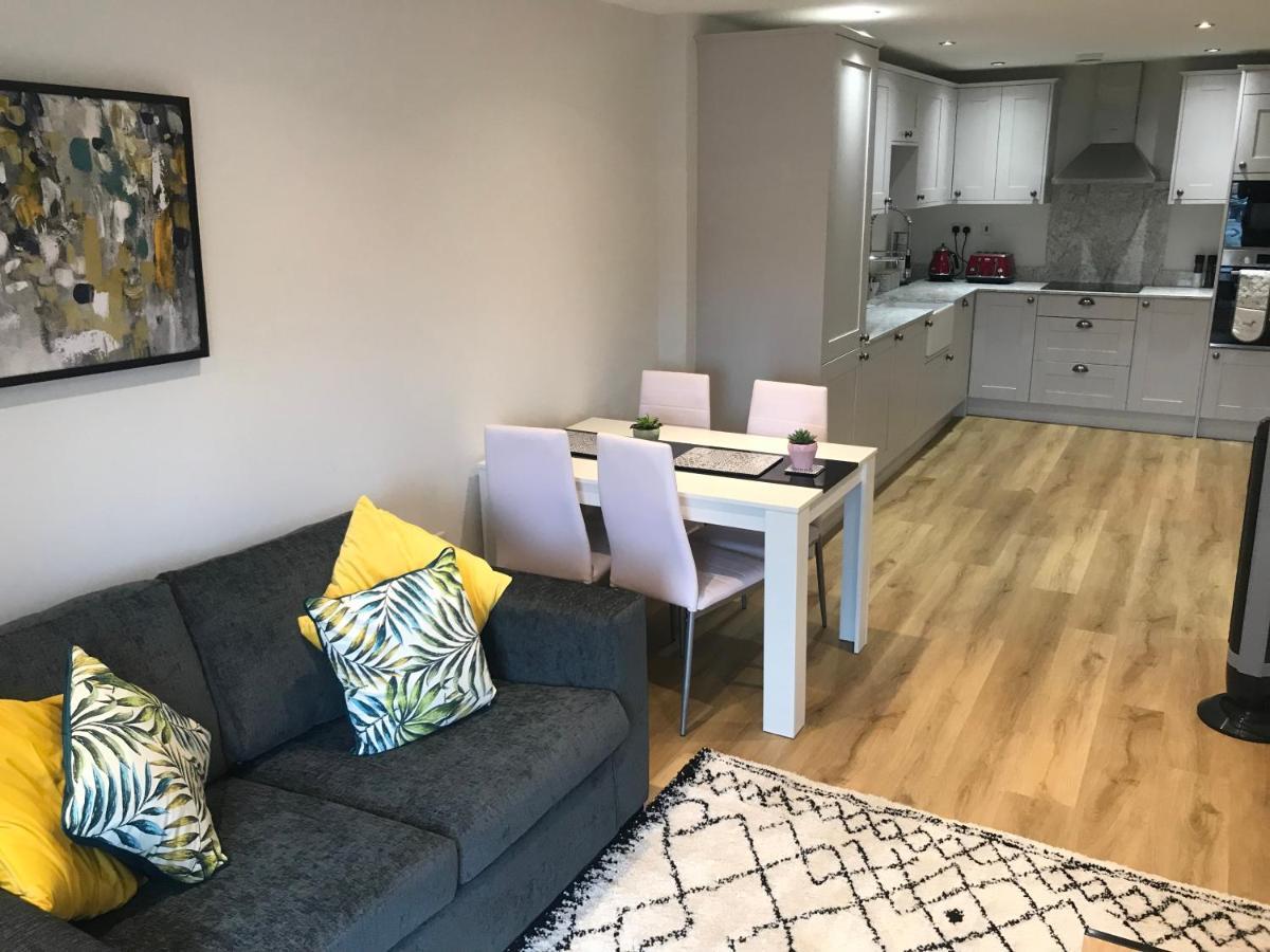 Heart Of Henley 1 & 2 Bedroom Apartments מראה חיצוני תמונה